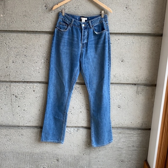H&M Ladies Straight High waist Jeans Denim Blue Wash - Picture 2 of 10